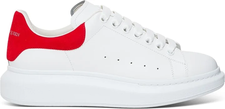 White Low Top Sneakers With Contrasting Heel With Embossed Logo Lettering In Leather Man
