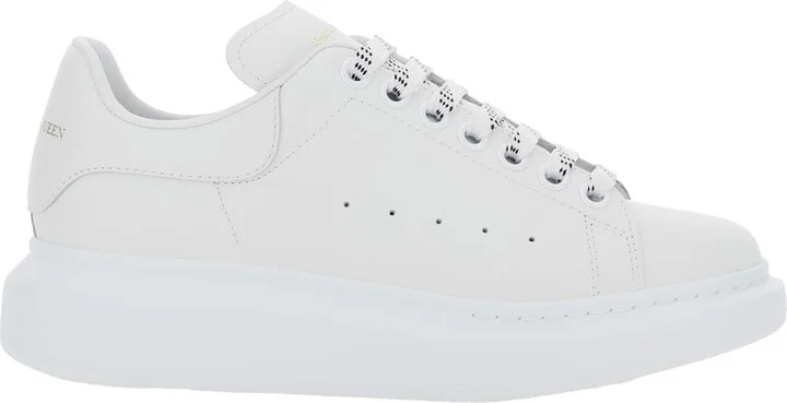 White Low Top Sneakers With Logo Lettering On Tongue And Heel In Leather Woman