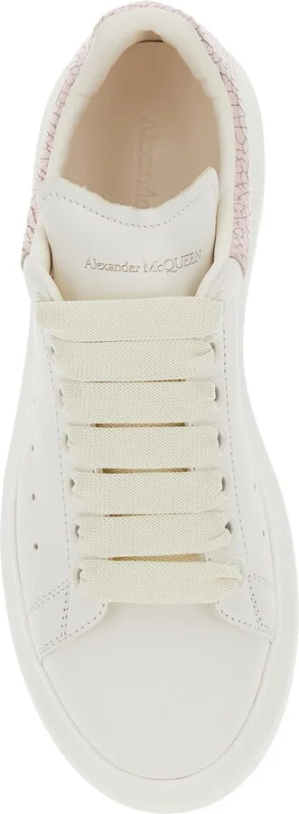 White Low Top Sneakers With Logo Patch On The Tongue And Contrasting Heel Detail In Leather Woman - Image 4