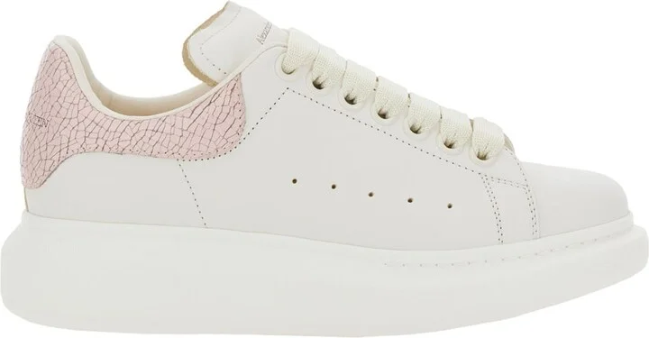 White Low Top Sneakers With Logo Patch On The Tongue And Contrasting Heel Detail In Leather Woman