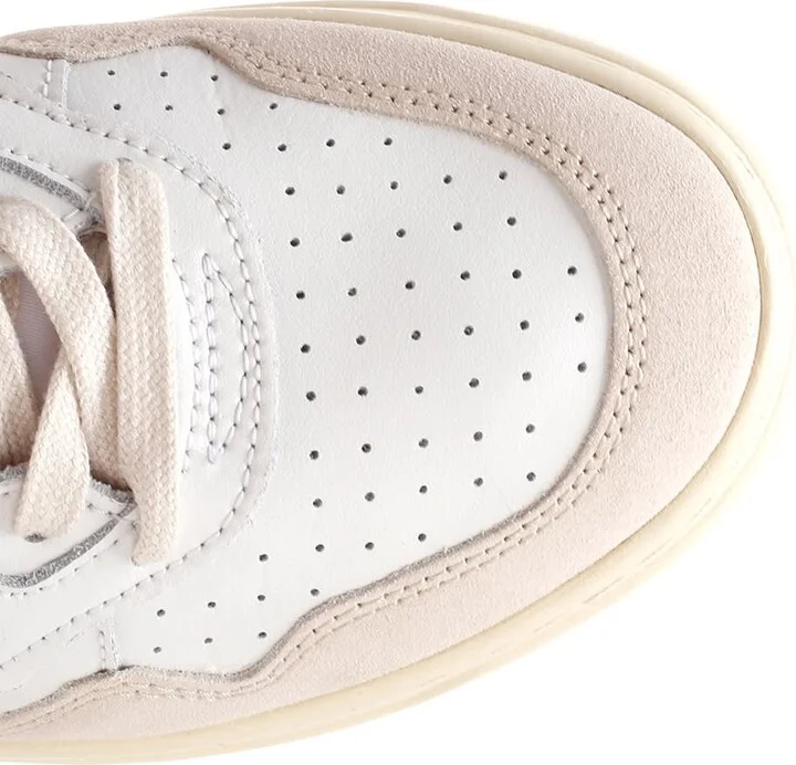 White 'medalist' Sneakers With Green Heel Tab - Image 4