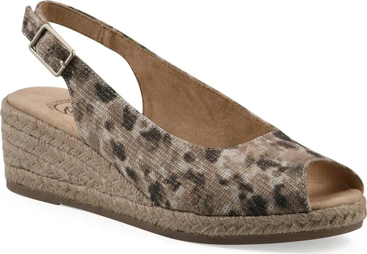 Tan Leopard Print