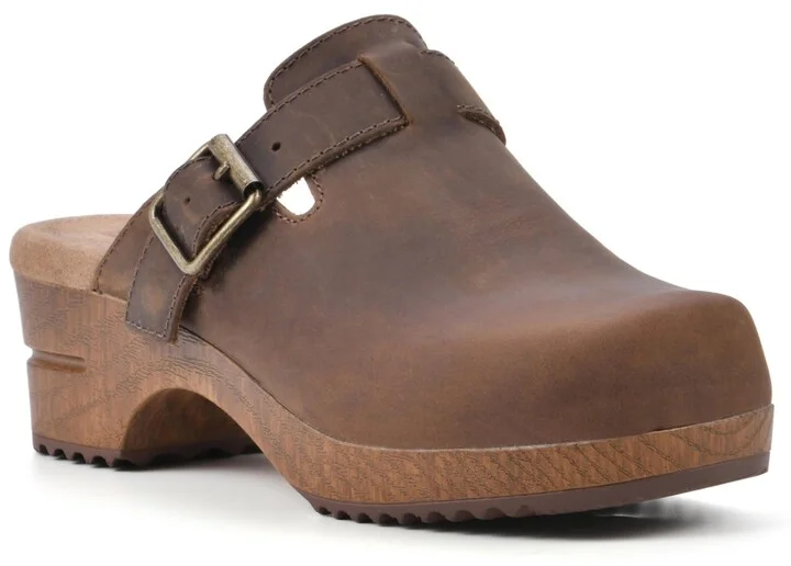 White Mountain Women's Behold Clogs - Brown, Leather