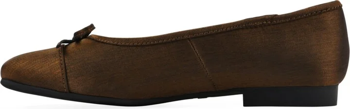White Mountain Women's Bocci Ballet Flat - Image 6