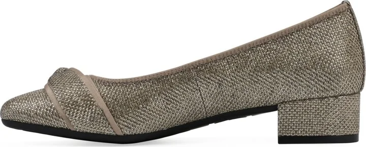 White Mountain Women's Bordeaux Low Block Heel Pumps - Image 6