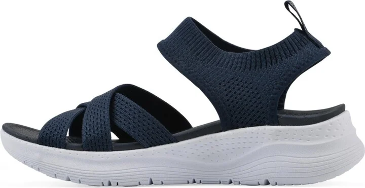 White Mountain Women's Charry Round Toe Flat Sandals - Image 6