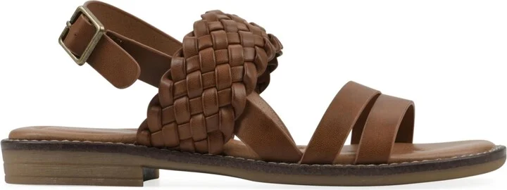 White Mountain Women's Macaroni Round Toe Flat Sandals - Image 2