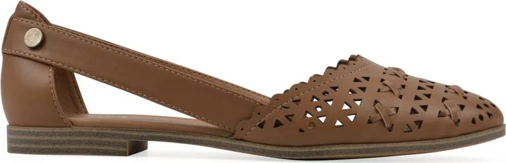 White Mountain Women's Nobler Pointed Toe Flats - Image 2