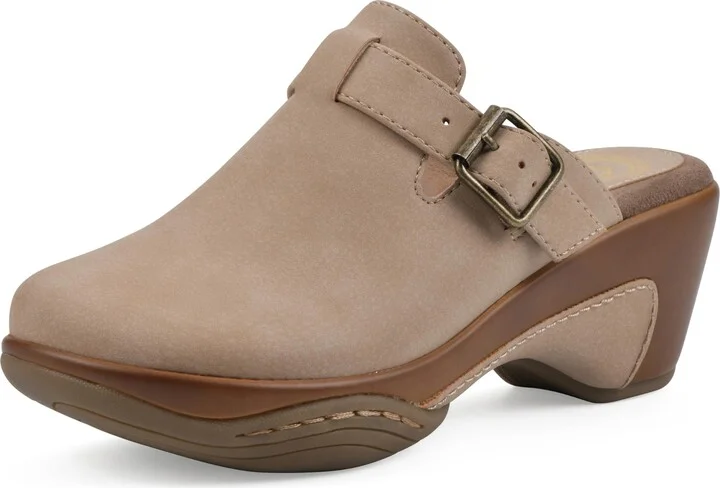 WHITE MOUNTAIN Women's Viewed Heeled Clog