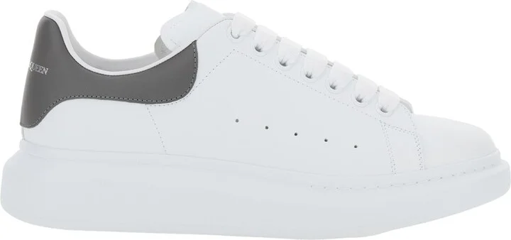 White Oversize Sneakers With Flat Laces And Contrasting Heel With Logo Lettering In Leather Man