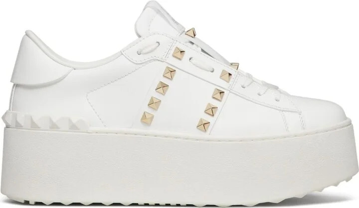 White Rockstud Flatform Sneakers