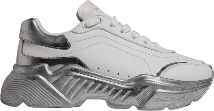 White Silver Daymaster Low Top Sneaker Women's Shoes (Pre-Owned)
