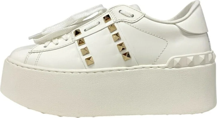 White Sneakers (Pre-Owned)