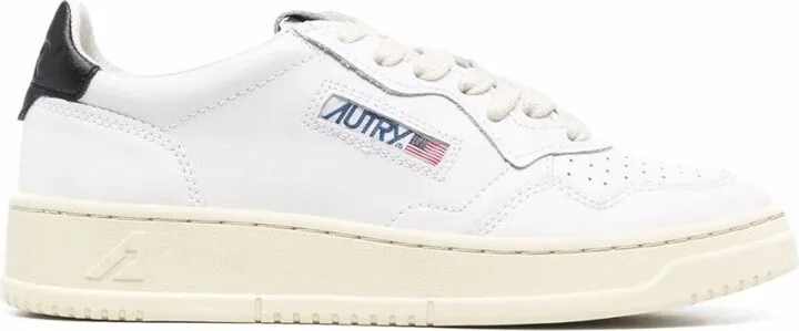 White Sneakers With Smooth Leather Upper