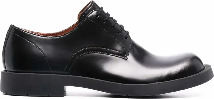 Wide-Toe Oxford Shoes