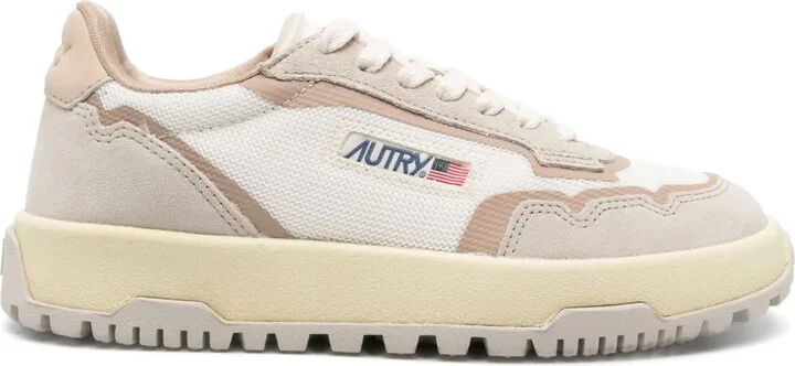 Wild Pace sneakers