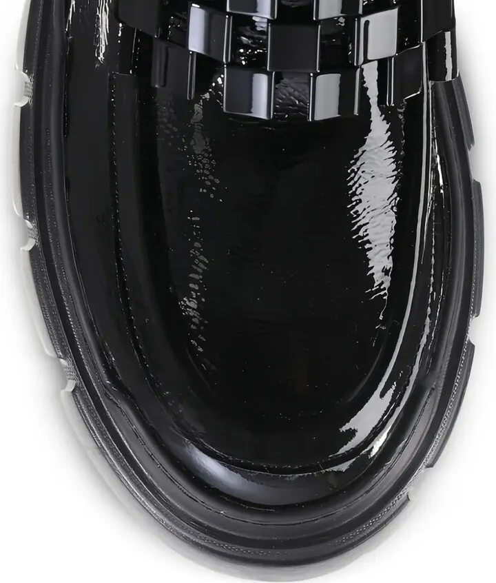 Will chunky-sole patent boots - Image 4
