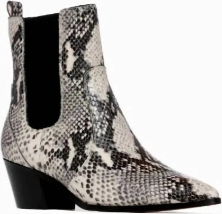 Willa Chelsea Bootie In Roccia Snake