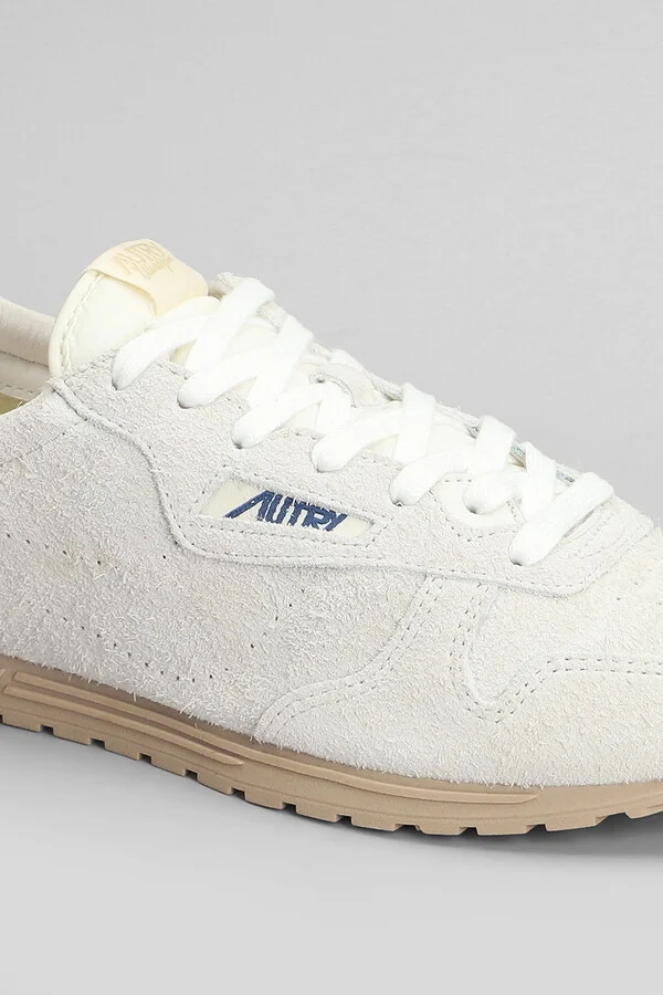 Windspin Sneakers In Beige Suede - Image 5