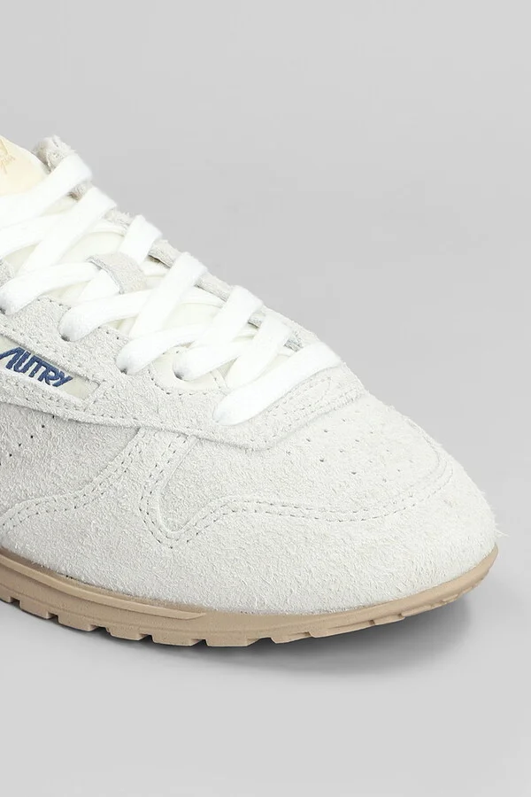 Windspin Sneakers In Beige Suede - Image 5