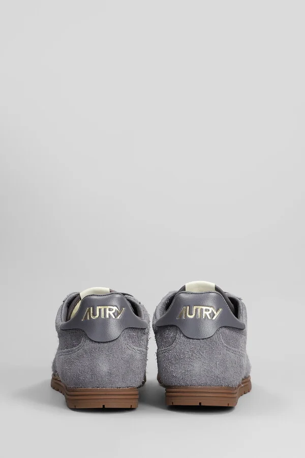 Windspin Sneakers In Grey Suede - Image 4