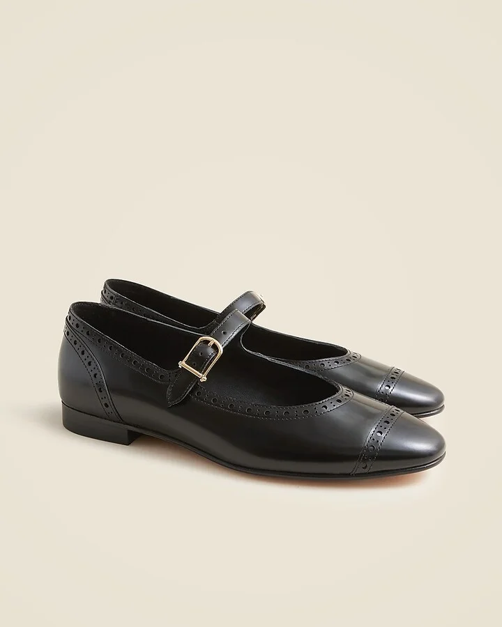 Wing tip Mary Jane ballet flats in spazzolato leather