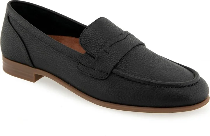 BLACK PEBBLED LEATHER