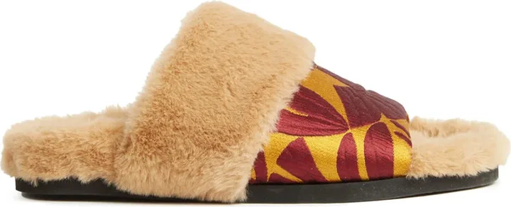 Winter jacquard slides