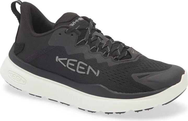 WK450 Walking Sneaker