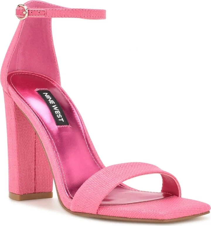WN Marrie 2 Womens Textured Square Toe Ankle Strap