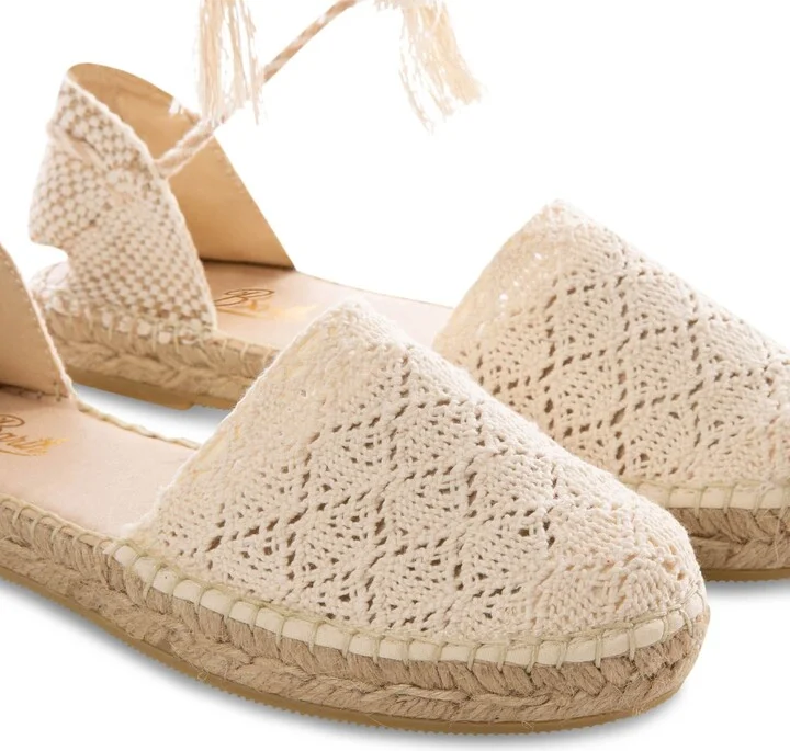 Woman Crochet Espadrillas - Image 2