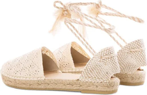 Woman Crochet Espadrillas - Image 3