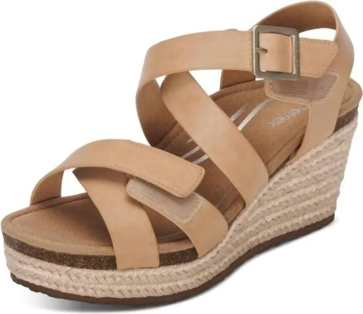 Women Anna Wedge In Sand
