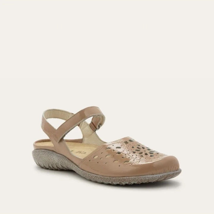 Women Arataki Sandals In Tan
