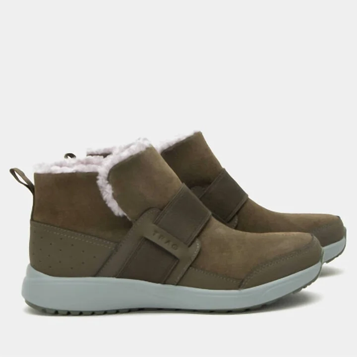 Women Arctiq Bootie In Olive