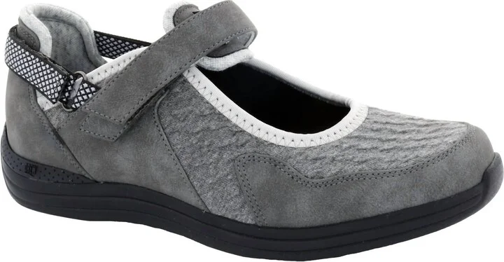 Women Buttercup Shoes In Grey Mesh Combo