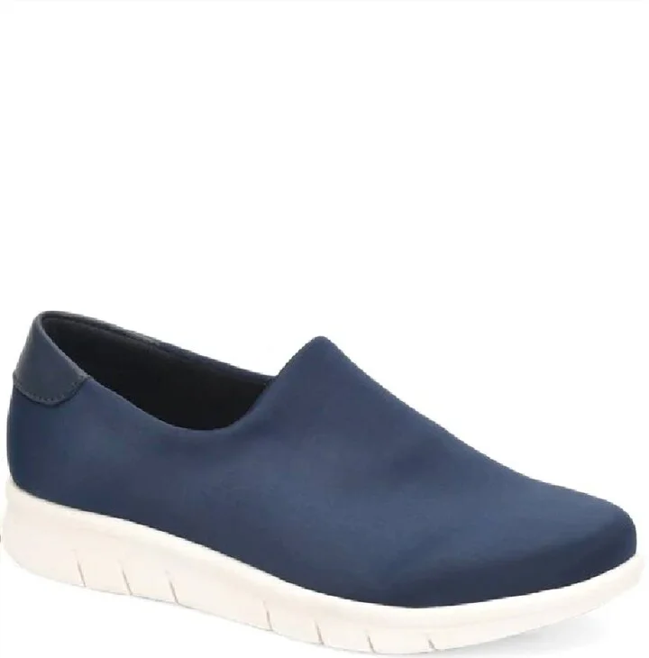 Women Cate Slip-On Shoes In Ct0034507