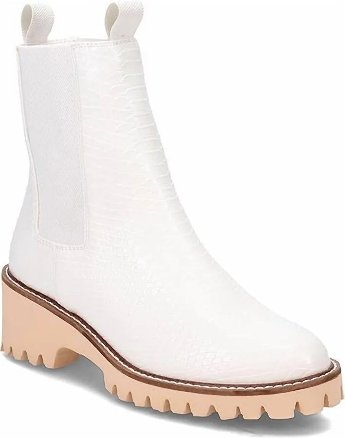 Women Chase Bootie In White