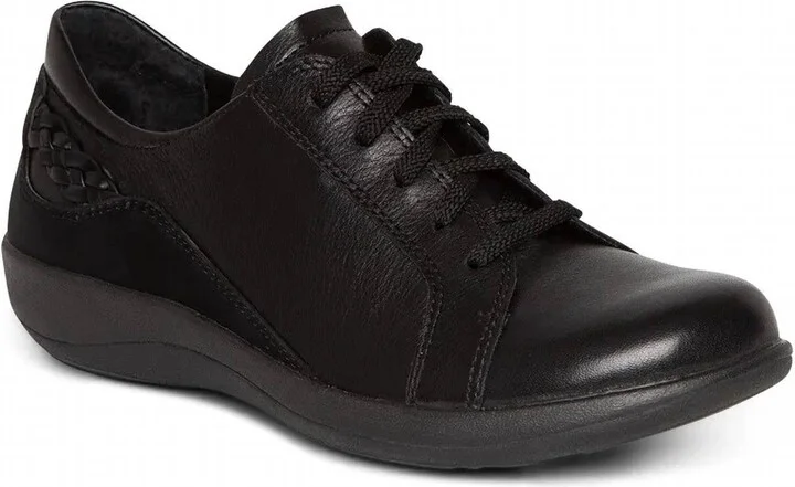 Women Dana Lace Up Oxford In Black