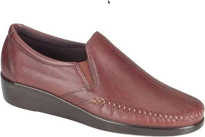 Women Dream Loafer Slip-On - D/medium Width In Brown