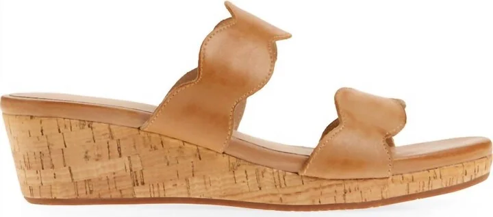 Women Fira Sandal In Tan
