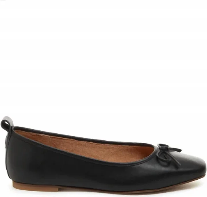 Women Frankie Ballet Flats In Black
