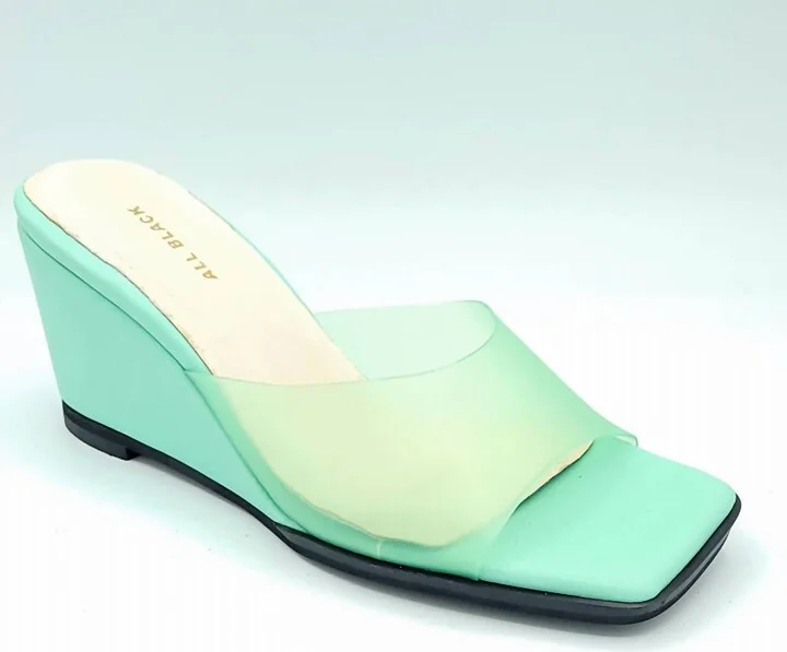 Women Glamour Wedge In Green