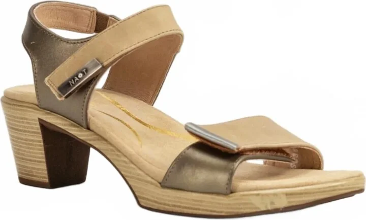 Women Intacct Sandals In Khaki Pewter