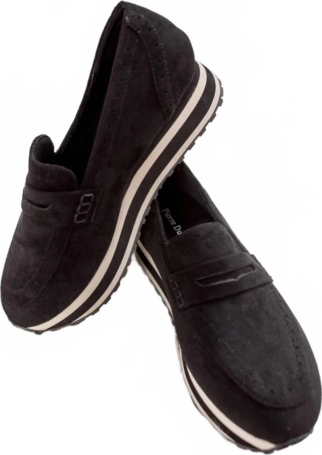 Women Keeping It Simple Platform Loafer In Black