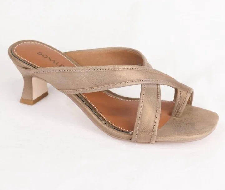 Women Kiss Kitten Heel In Light Bronze