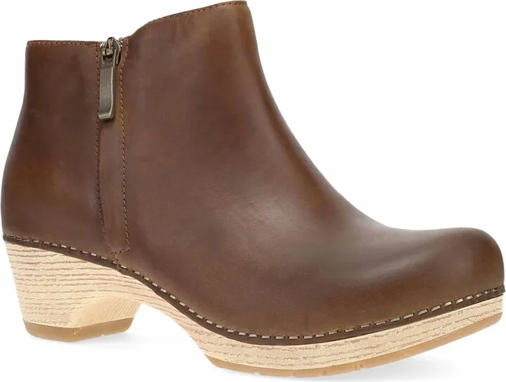 Women Lizanne Bootie Clog In Tan Oiled Leather