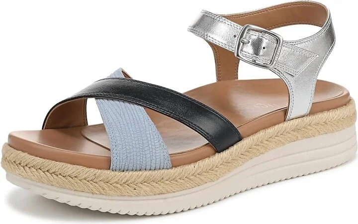 Women Mar Sandal In Navy