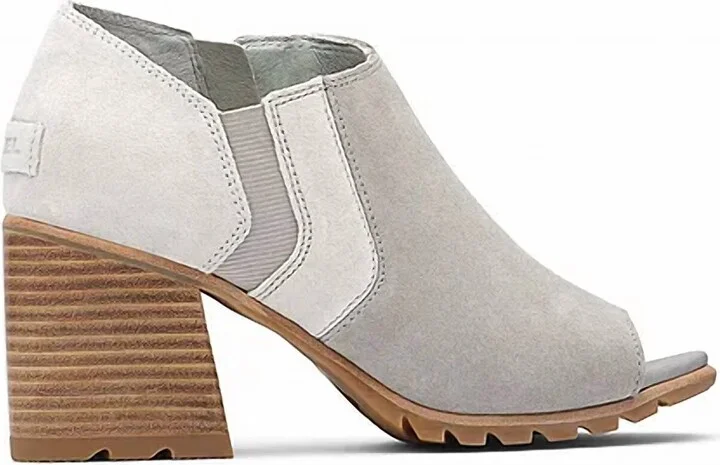 Women Nadia Ankle Boot In Dove