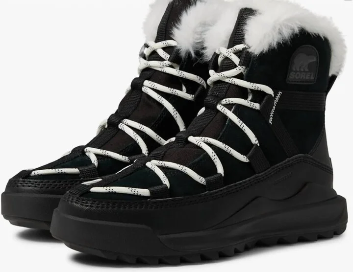 Women Ona Rmx Glacy Boots In Black And Sea Salt